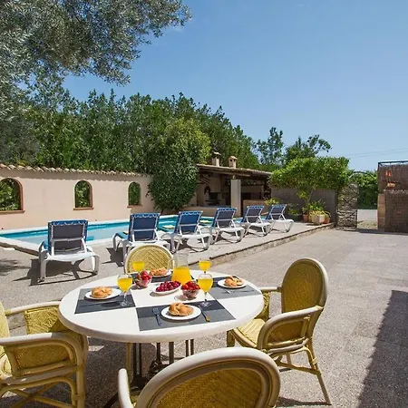 Can Suavet Dos - A Great 3 Bedroom With Ac And Private Pool 15 Mins Walk To Supermarket