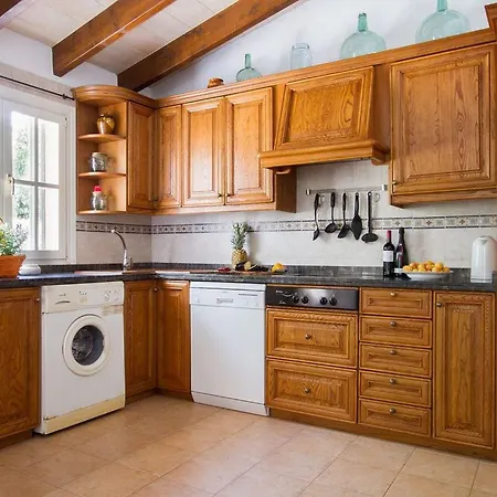 Can Suavet Dos - A Great 3 Bedroom With Ac And Private Pool 15 Mins Walk To Supermarket Pollenca