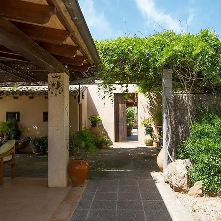 Villa Can Suavet Dos - A Great 3 Bedroom With Ac And Private Pool 15 Mins Walk To Supermarket Pollenca