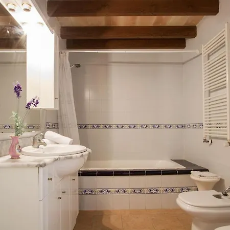 Can Suavet Dos - A Great 3 Bedroom With Ac And Private Pool 15 Mins Walk To Supermarket *
